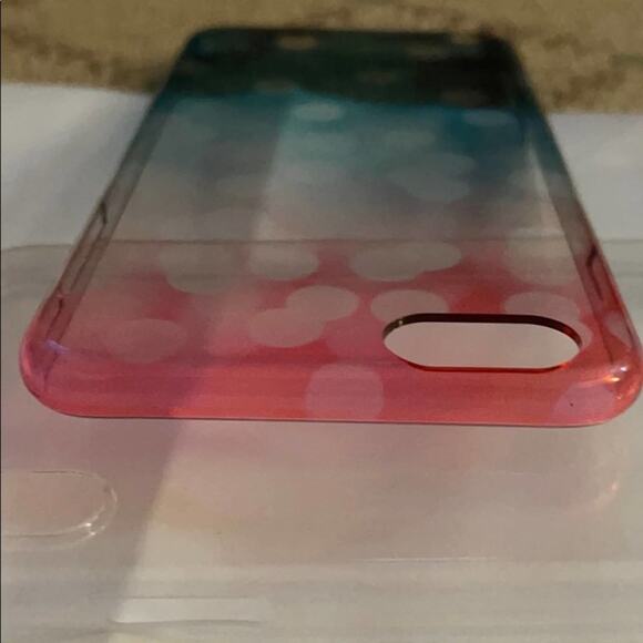 iPhone 6 Plus rainbow dot snap on case w/ cable - Picture 7 of 9